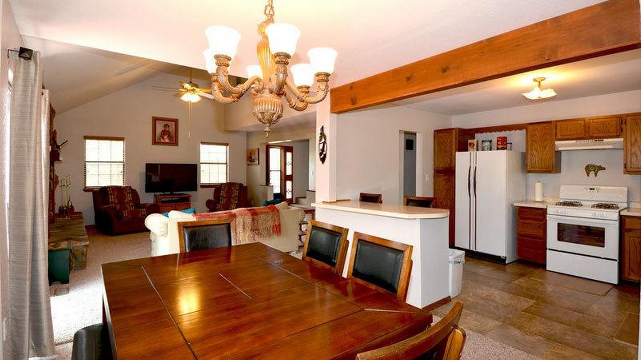 Ann's Hideaway - thumb 6