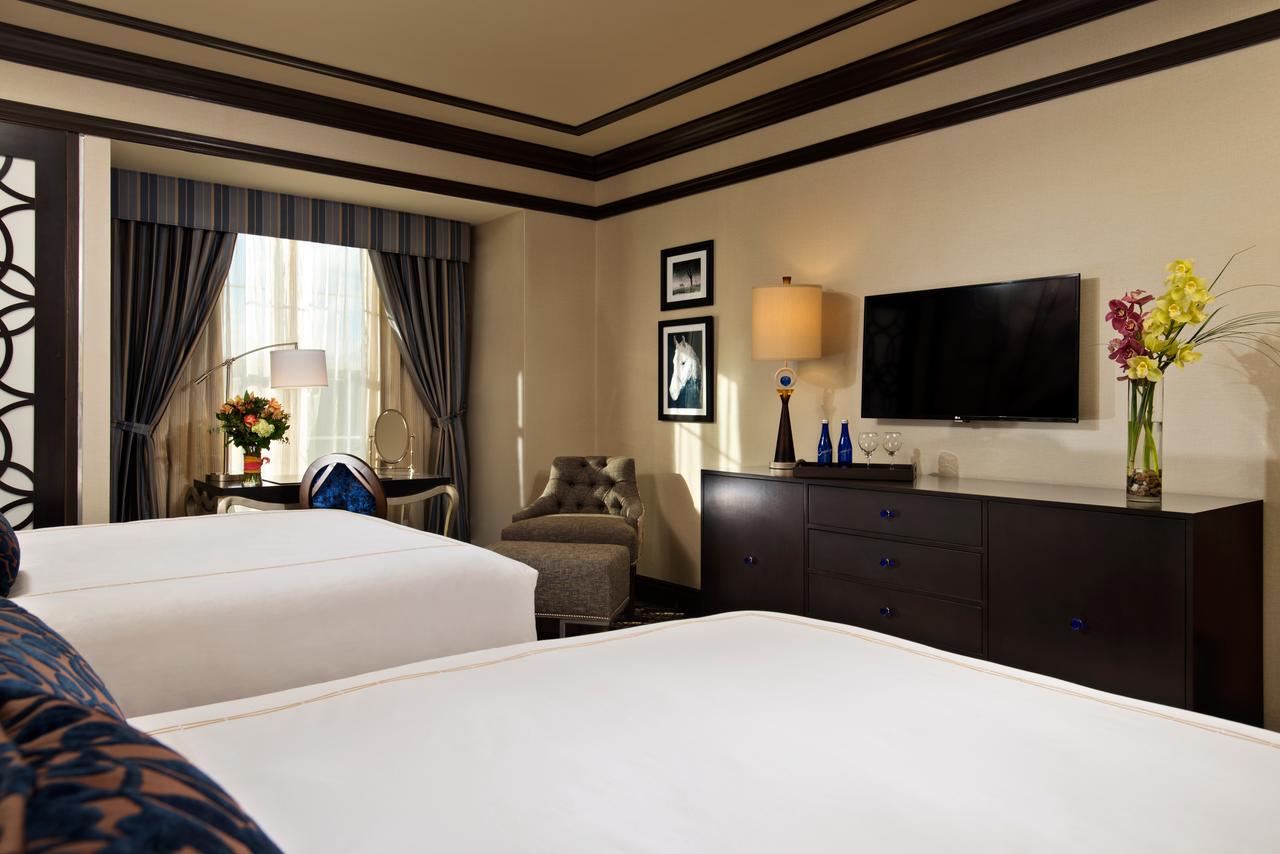 Saratoga Casino Hotel - thumb 4