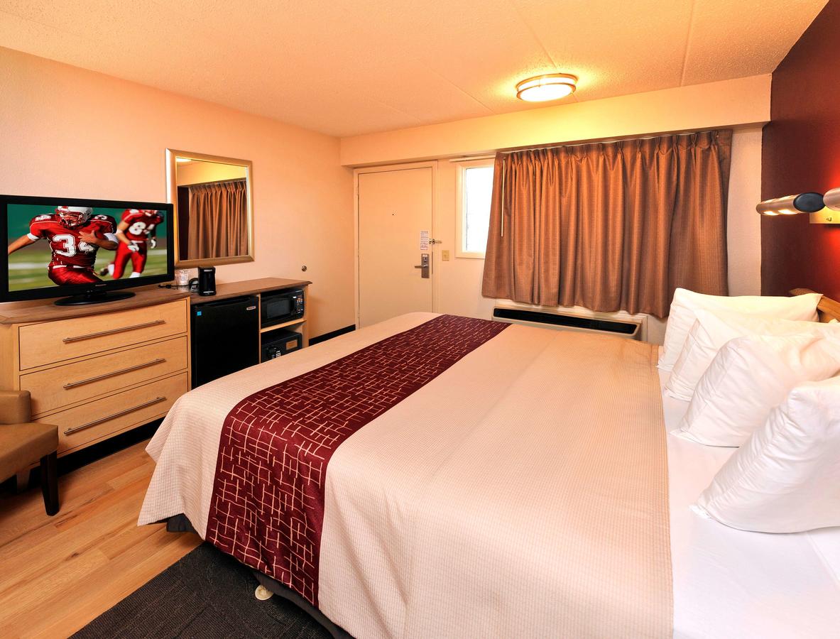 Red Roof Inn Utica - thumb 13