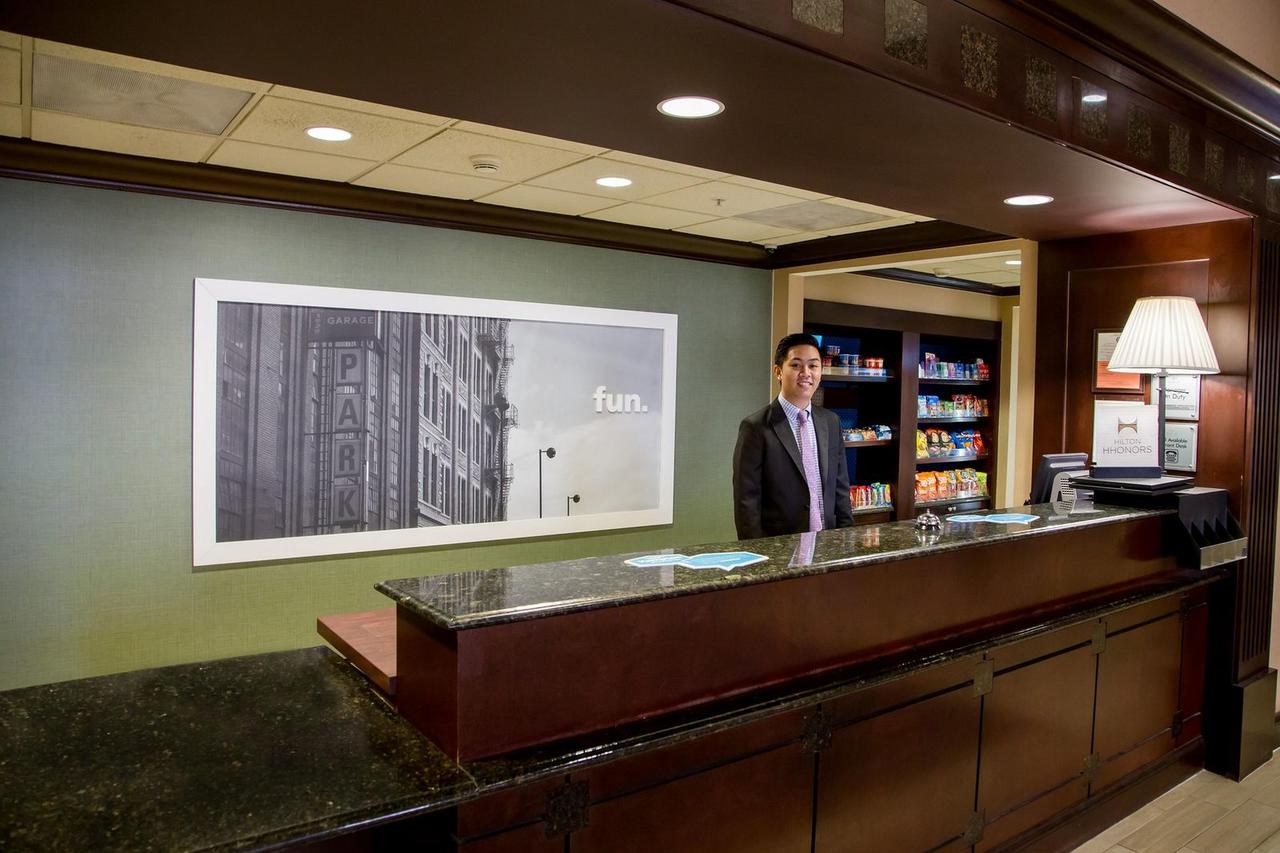 Hampton Inn & Suites Albany-Downtown - thumb 1