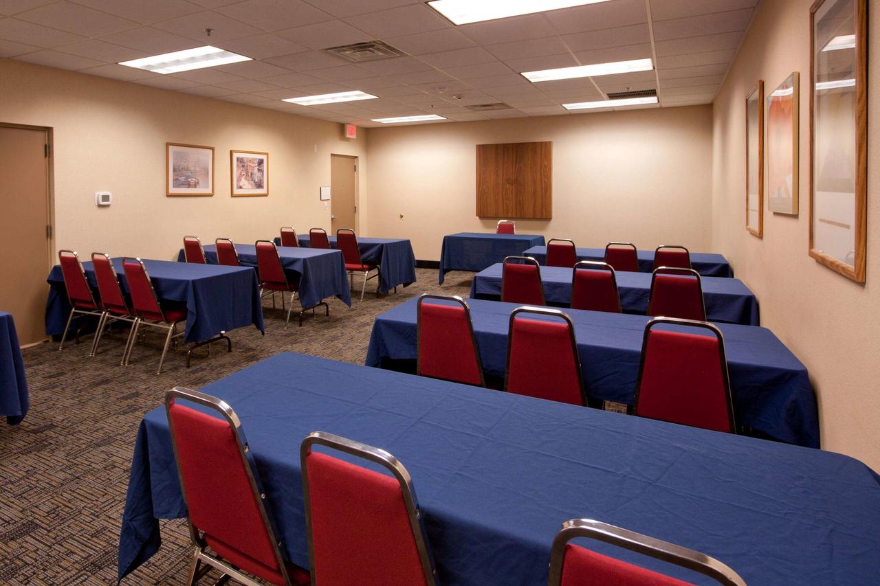 Days Hotel By Wyndham Buffalo Airport - thumb 36