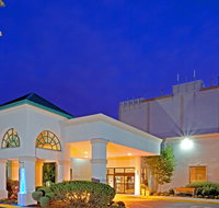 Holiday Inn Express Stony Brook-Long Island - Tourism Bookings