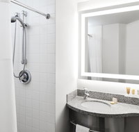 Radisson Hotel New York Wall Street - Tourism Bookings