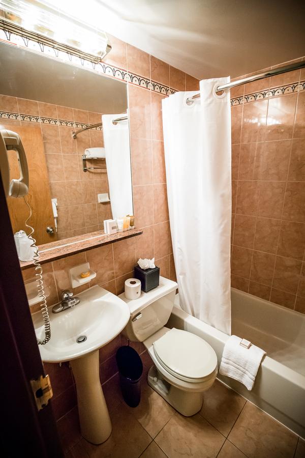 The Belvedere Hotel - thumb 19