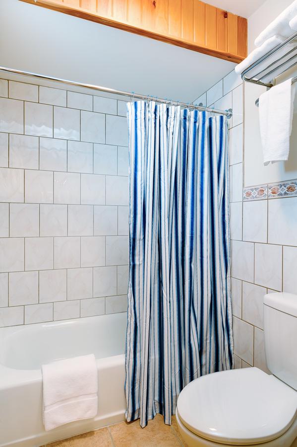 Town House Lodge - thumb 20