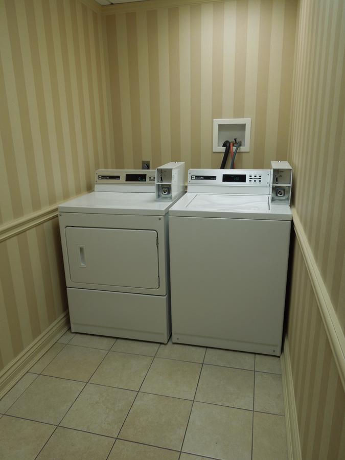 Rockville Centre Inn - JFK Airport - thumb 10