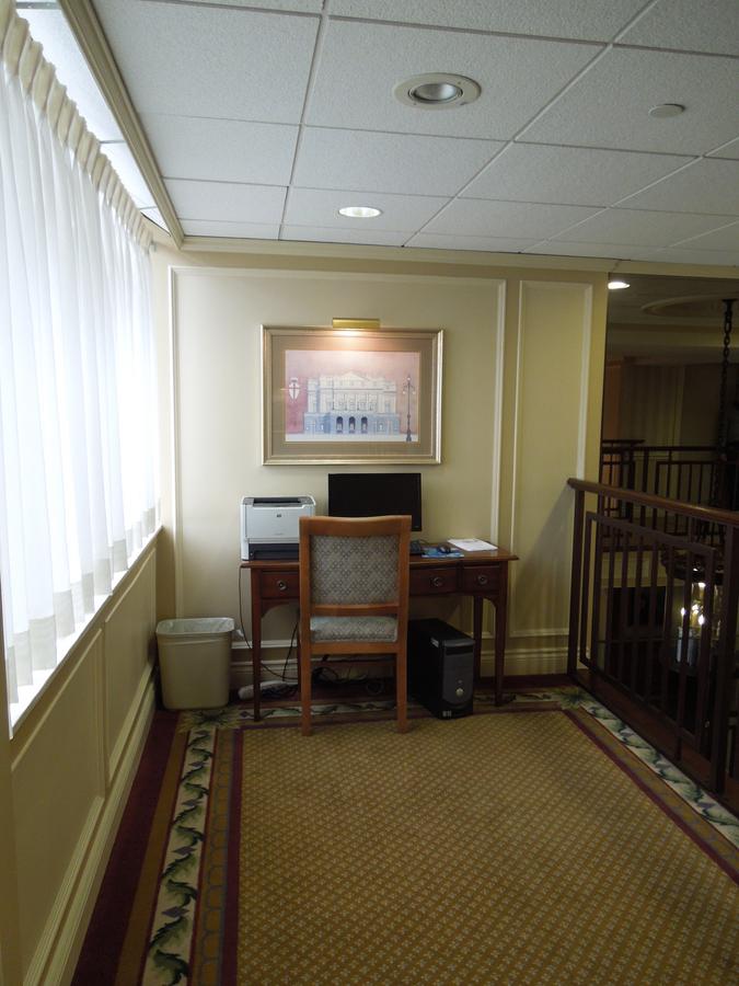 Rockville Centre Inn - JFK Airport - thumb 28