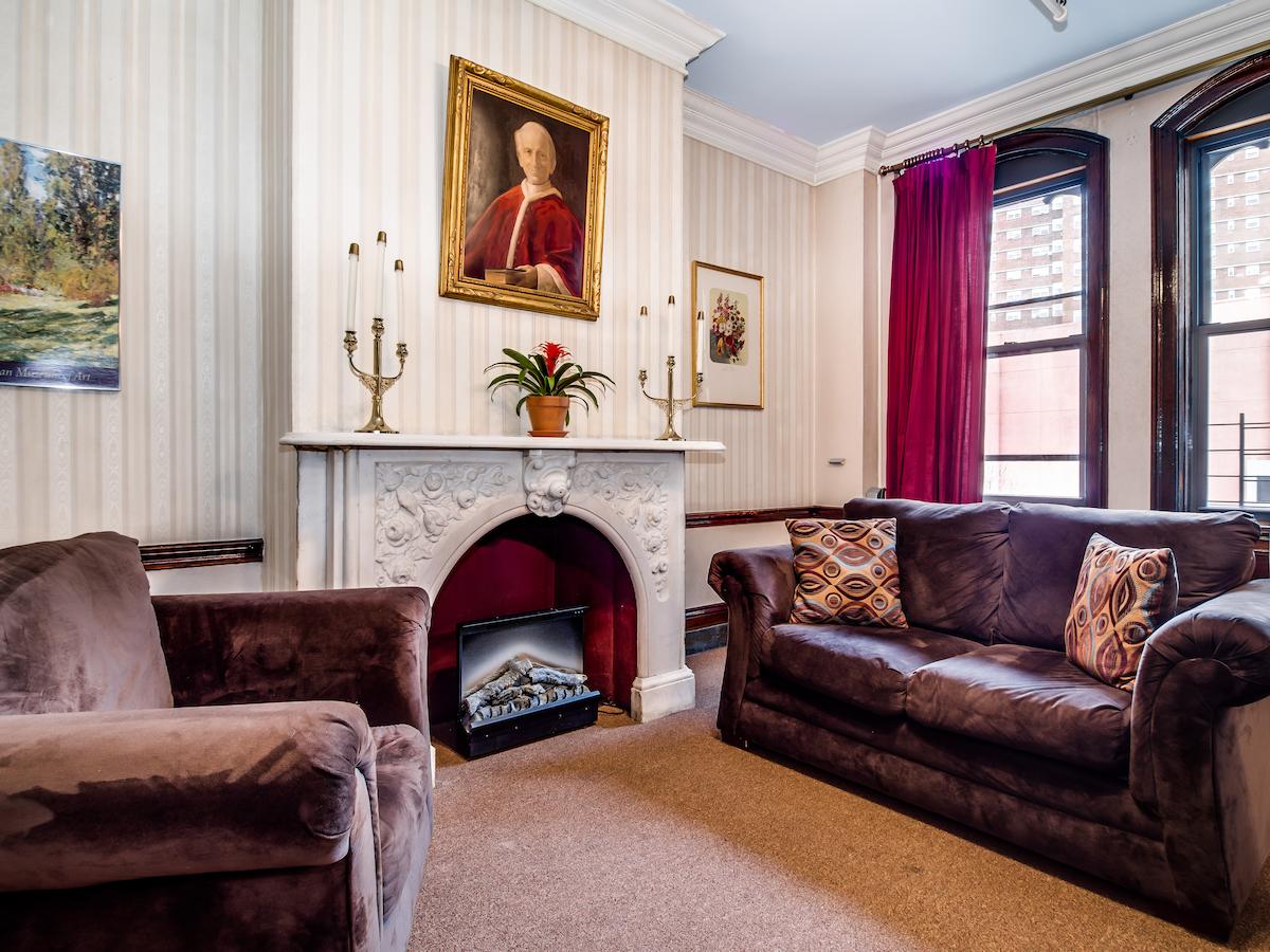 Leo House - thumb 39