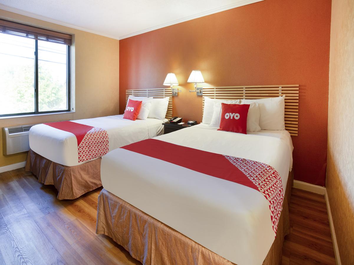 OYO Hotel JFK Airport - thumb 9