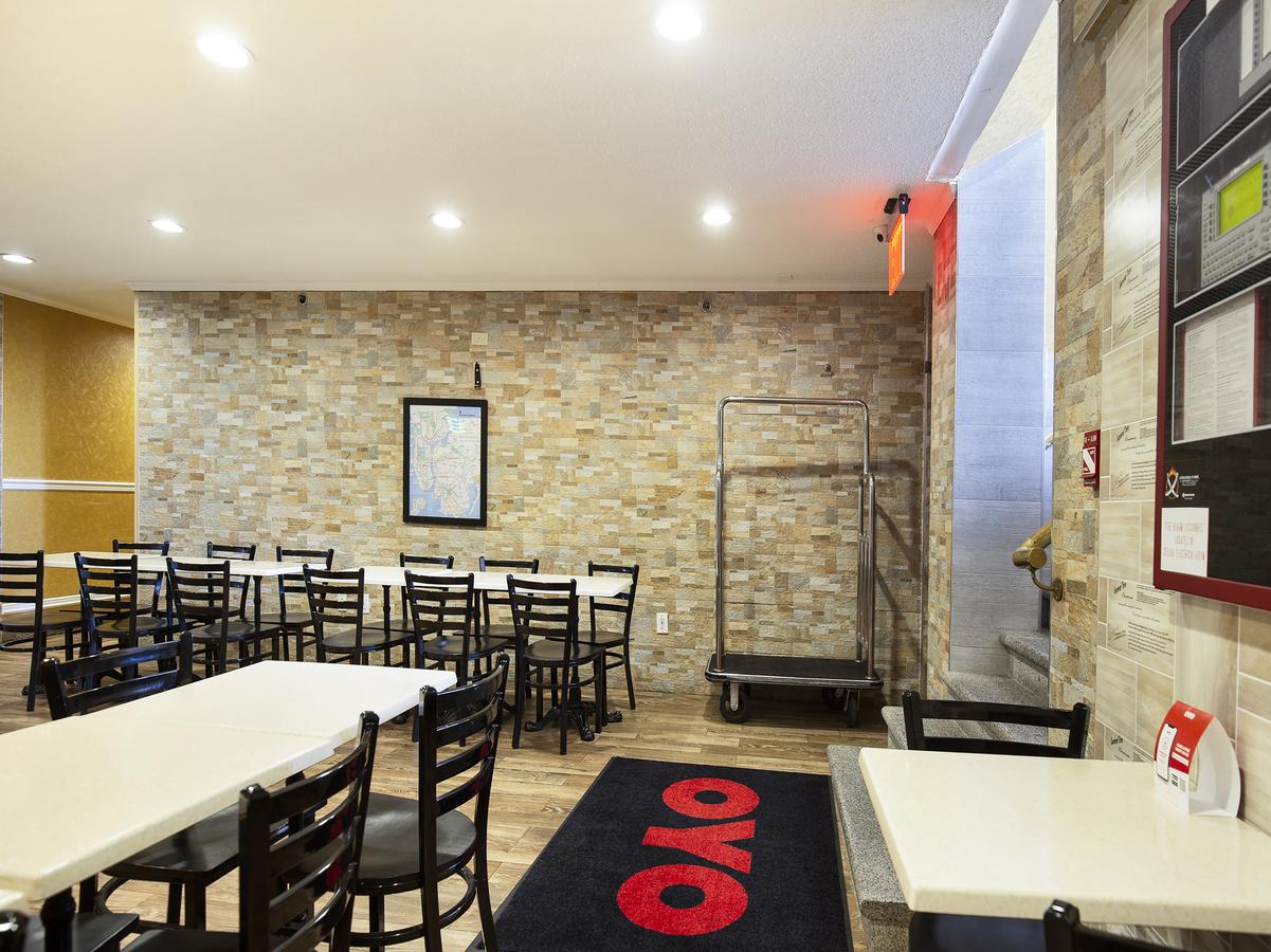 OYO Hotel JFK Airport - thumb 22