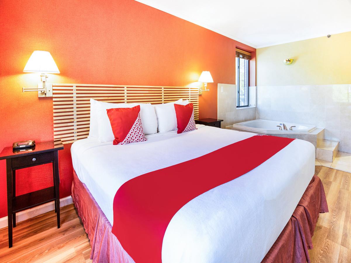 OYO Hotel JFK Airport - thumb 5