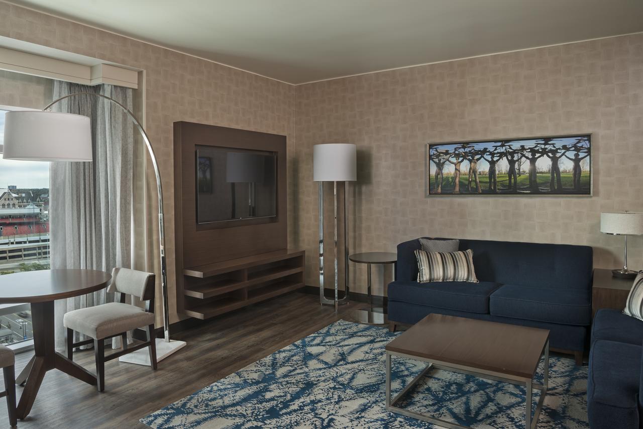 Buffalo Marriott Harborcenter - thumb 15