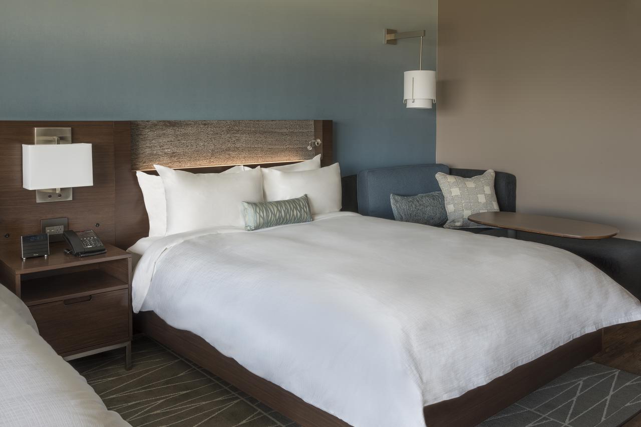 Buffalo Marriott Harborcenter - thumb 6