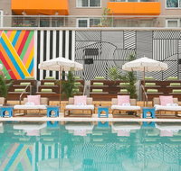 McCarren Hotel  Pool - Hotels Santiago