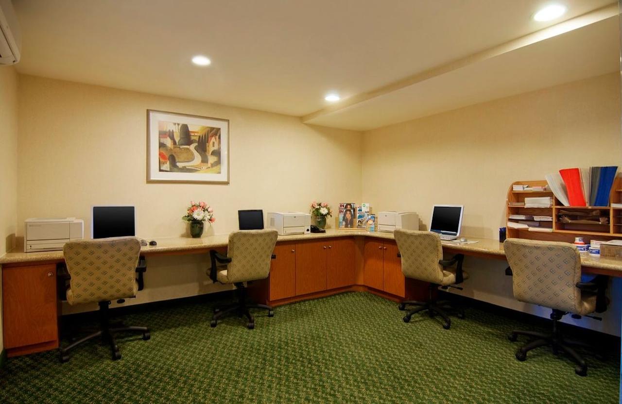 Fairfield Inn By Marriott JFK Airport - thumb 13