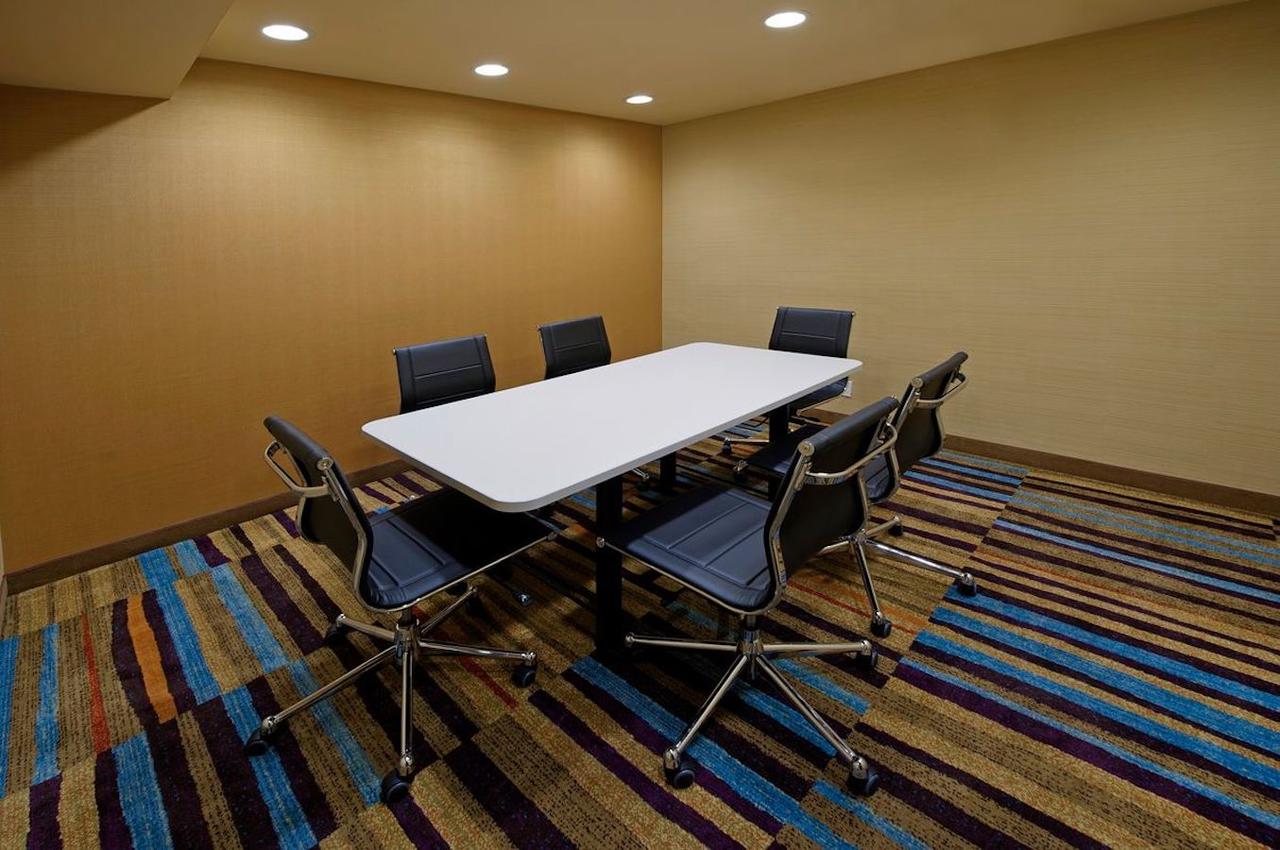 Fairfield Inn By Marriott JFK Airport - thumb 5