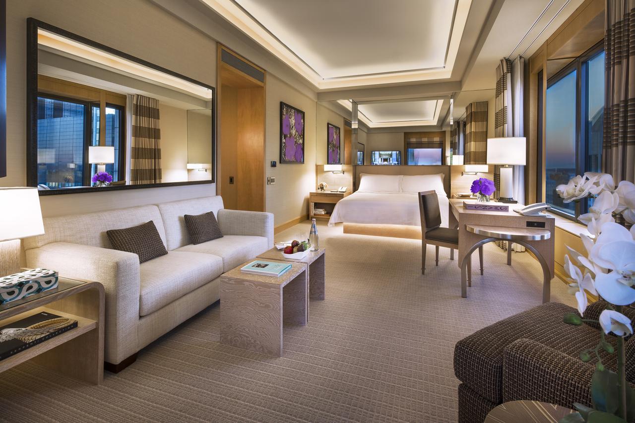 Four Seasons Hotel New York - thumb 11