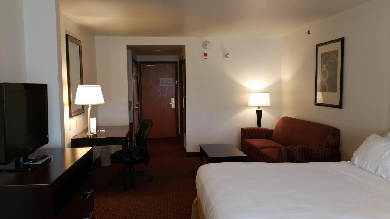 Holiday Inn Express Syracuse-Fairgrounds - thumb 26