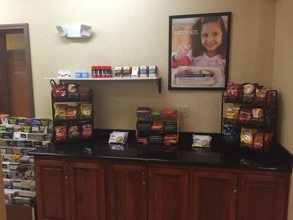 Holiday Inn Express Syracuse-Fairgrounds - thumb 6