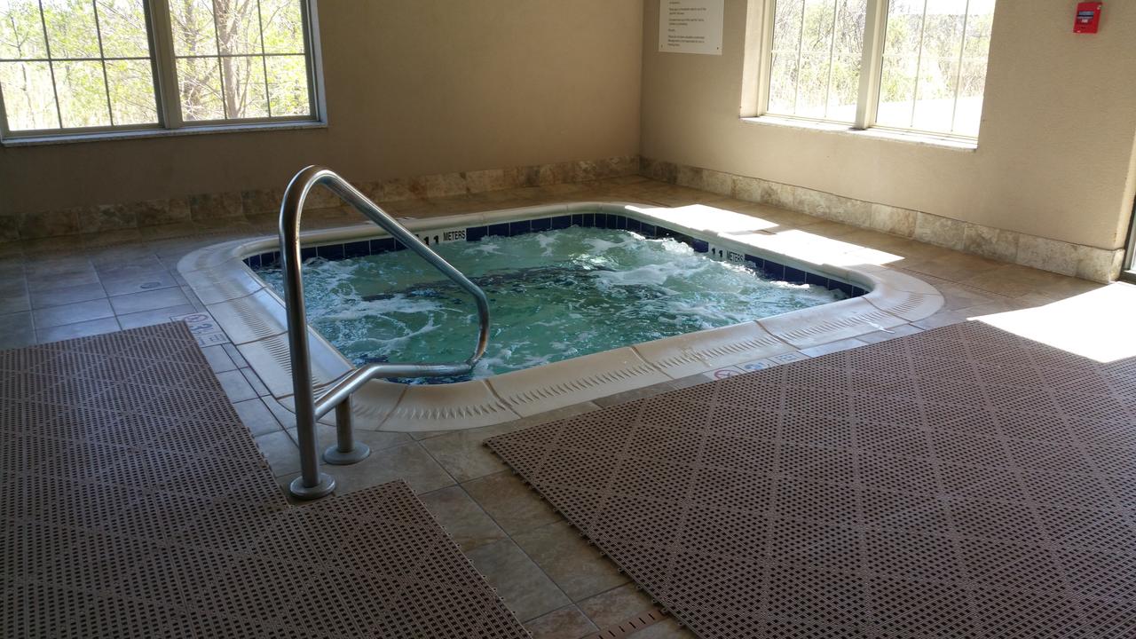 Holiday Inn Express Syracuse-Fairgrounds - thumb 21