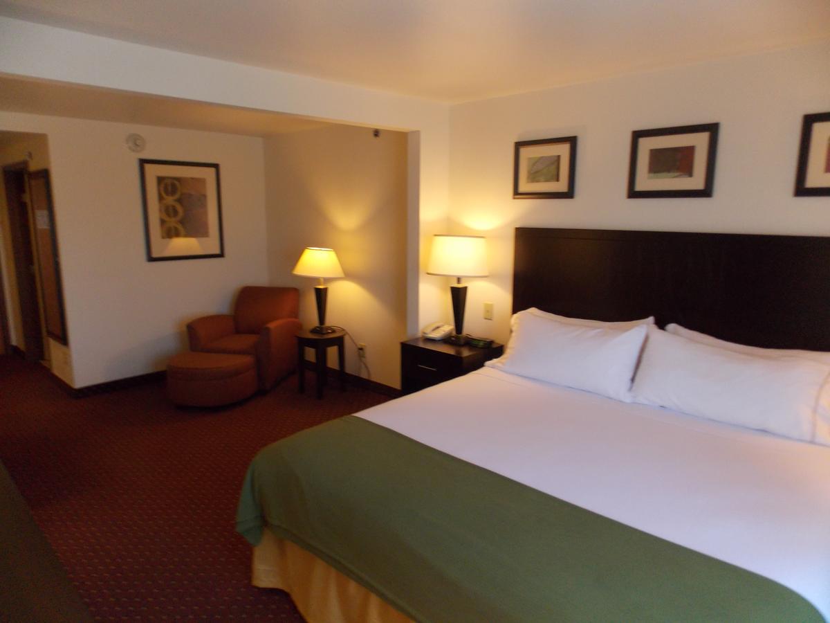 Holiday Inn Express Syracuse-Fairgrounds - thumb 13