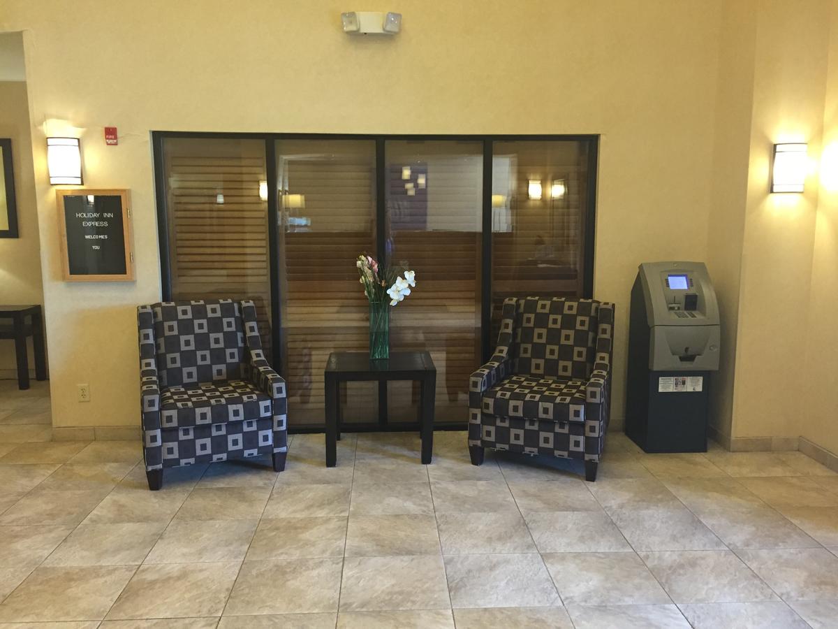 Holiday Inn Express Syracuse-Fairgrounds - thumb 8