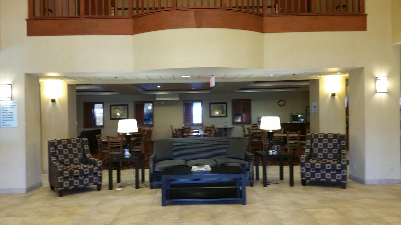 Holiday Inn Express Syracuse-Fairgrounds - thumb 19