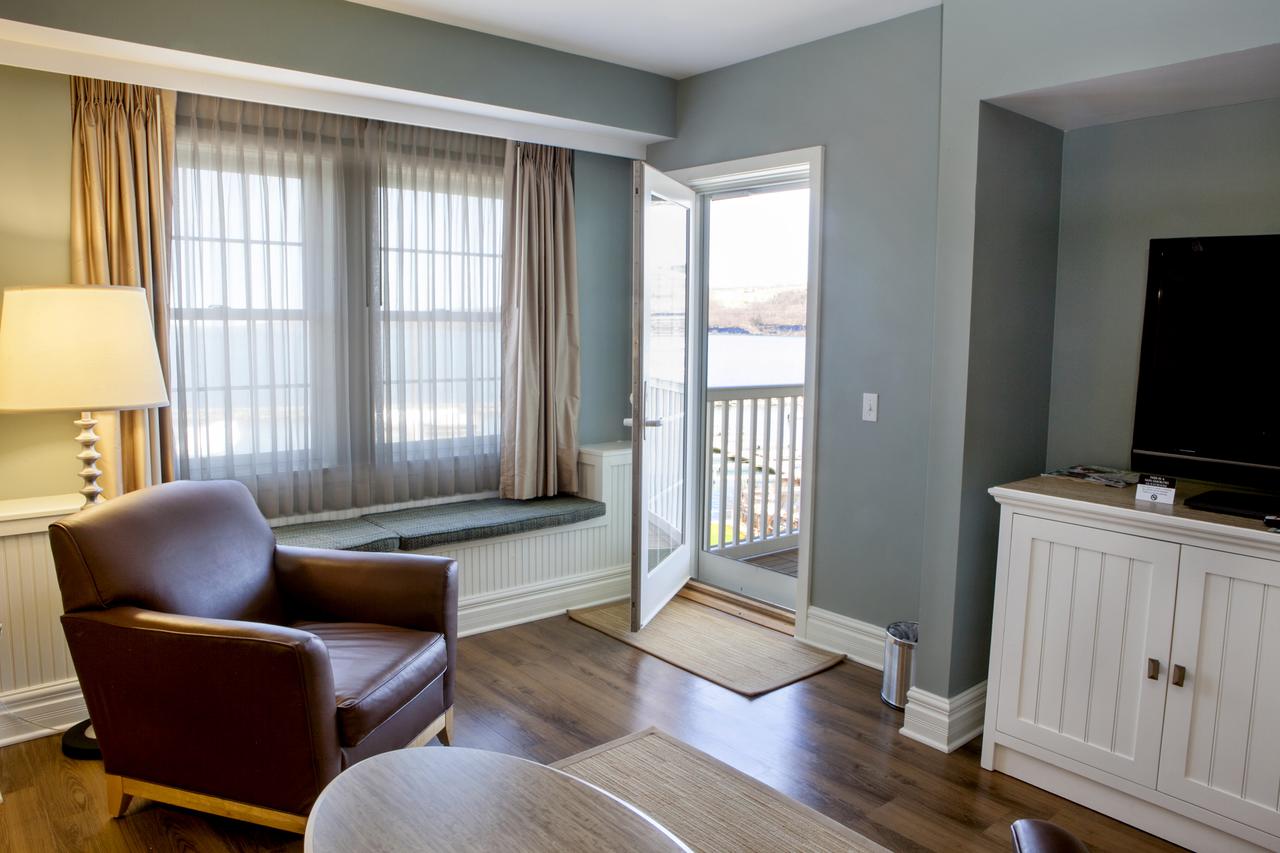 Watkins Glen Harbor Hotel - thumb 12