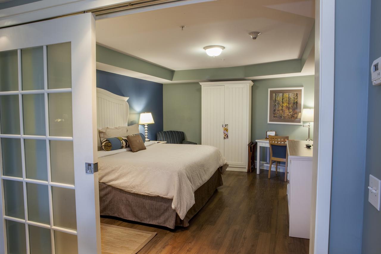 Watkins Glen Harbor Hotel - thumb 8