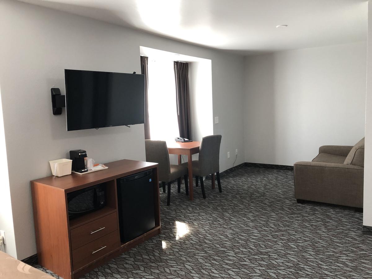 Quality Inn & Suites Watertown Fort Drum - thumb 12