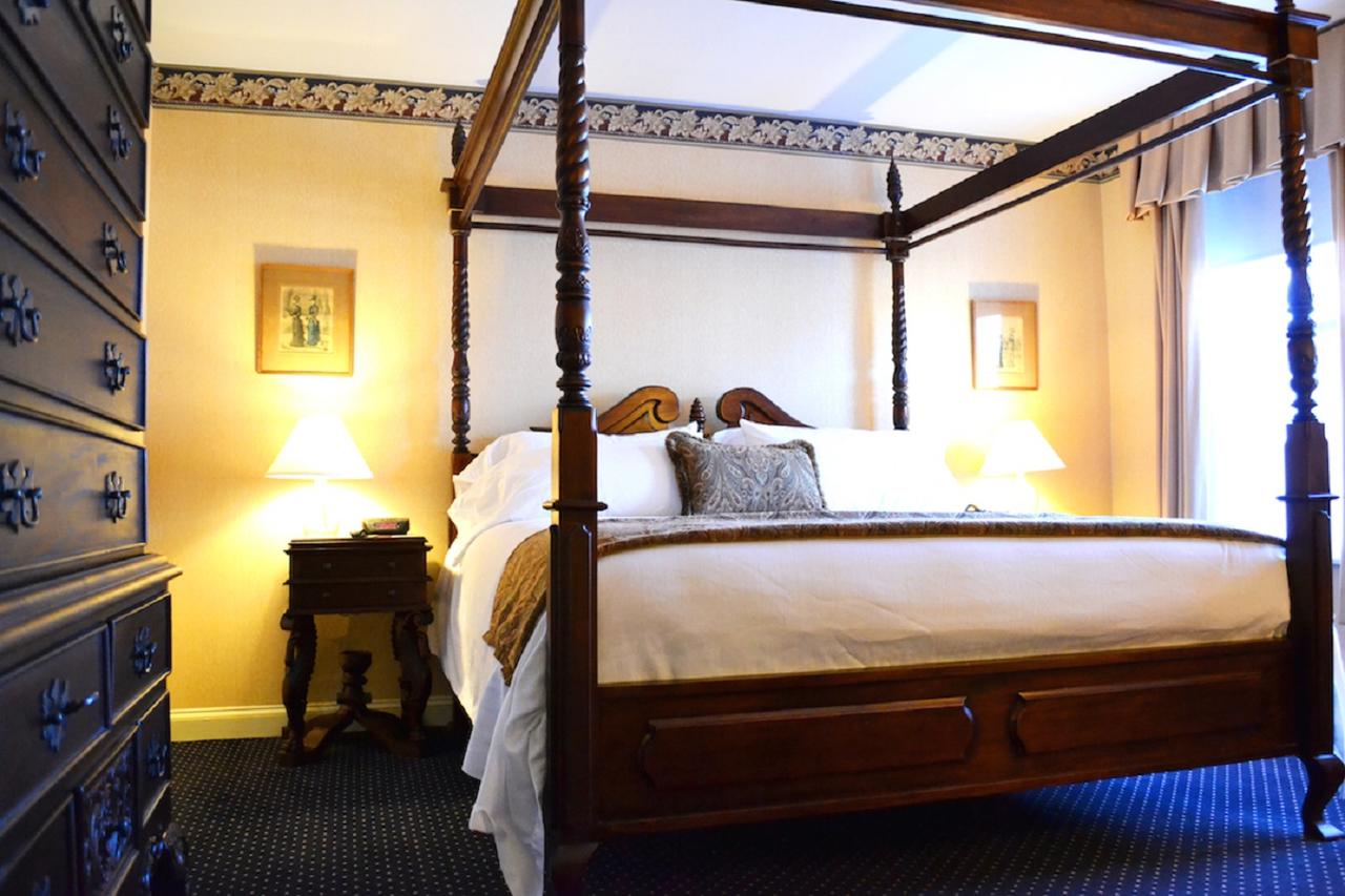 The Inn At Saratoga - thumb 17