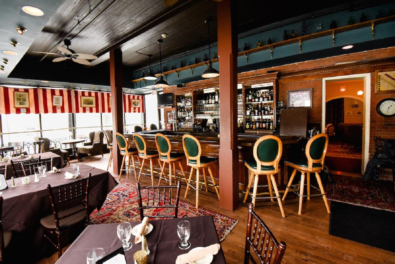 The Inn At Saratoga - thumb 13