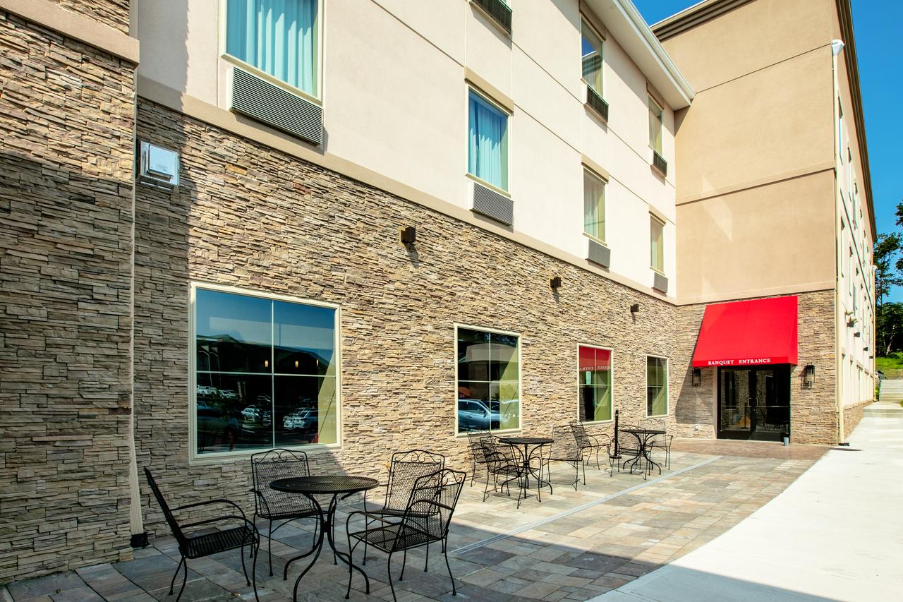 Comfort Suites Fishkill Near Interstate 84 - thumb 7
