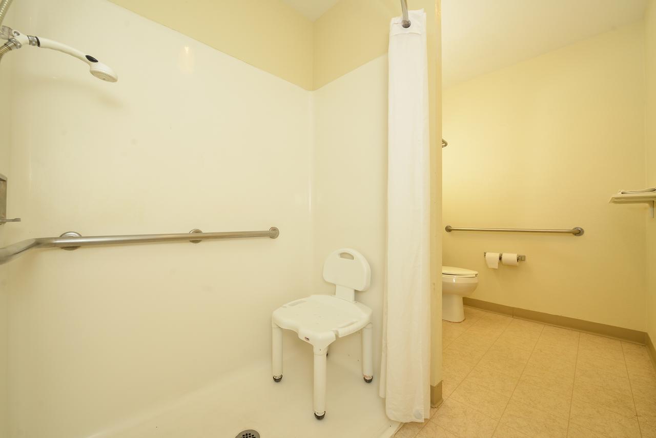 Americas Best Value Inn - East Syracuse - thumb 5