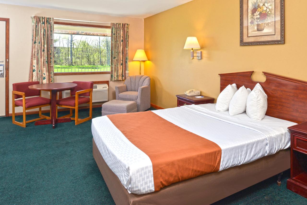 Americas Best Value Inn Plattsburgh - thumb 20