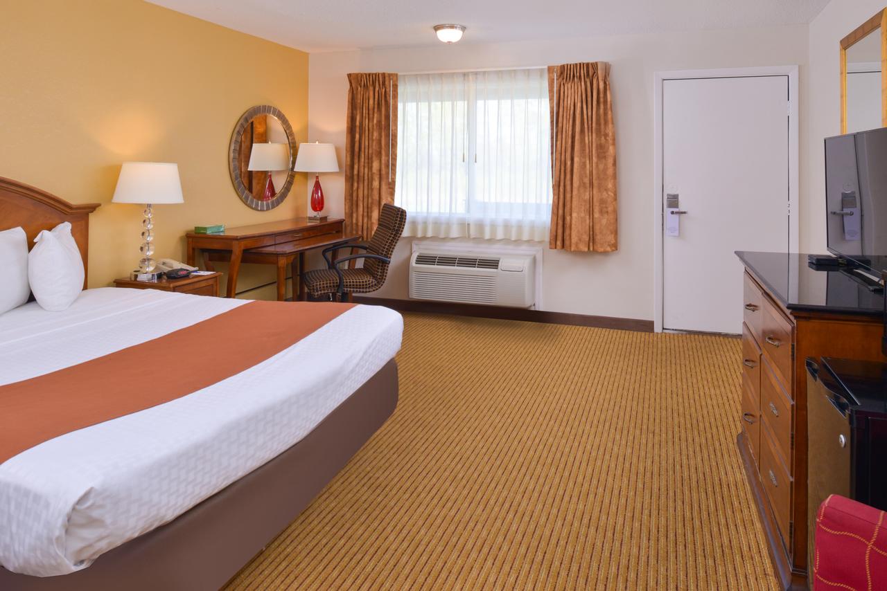 Americas Best Value Inn Plattsburgh - thumb 7