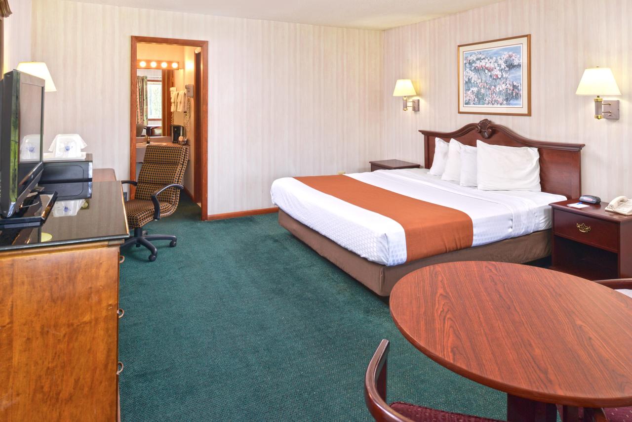 Americas Best Value Inn Plattsburgh - thumb 24