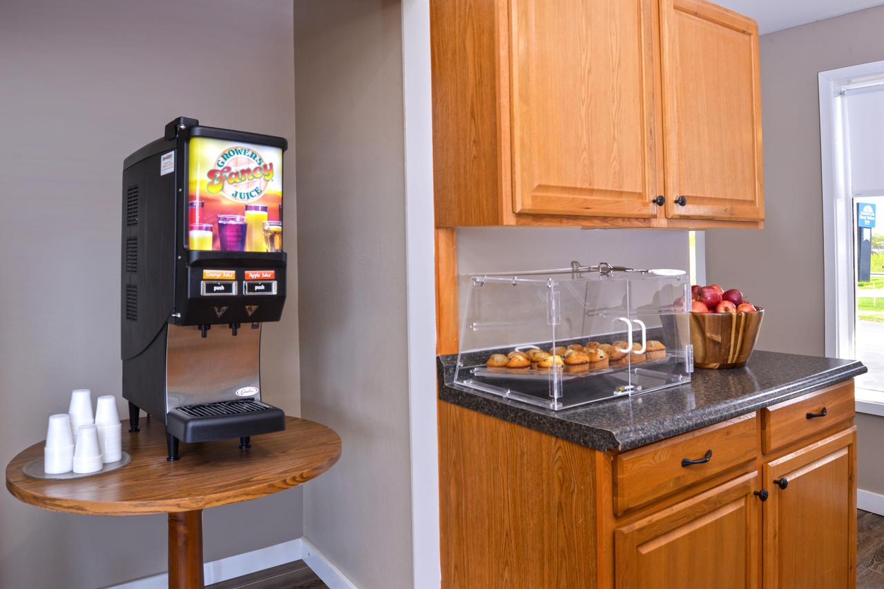 Americas Best Value Inn Plattsburgh - thumb 34