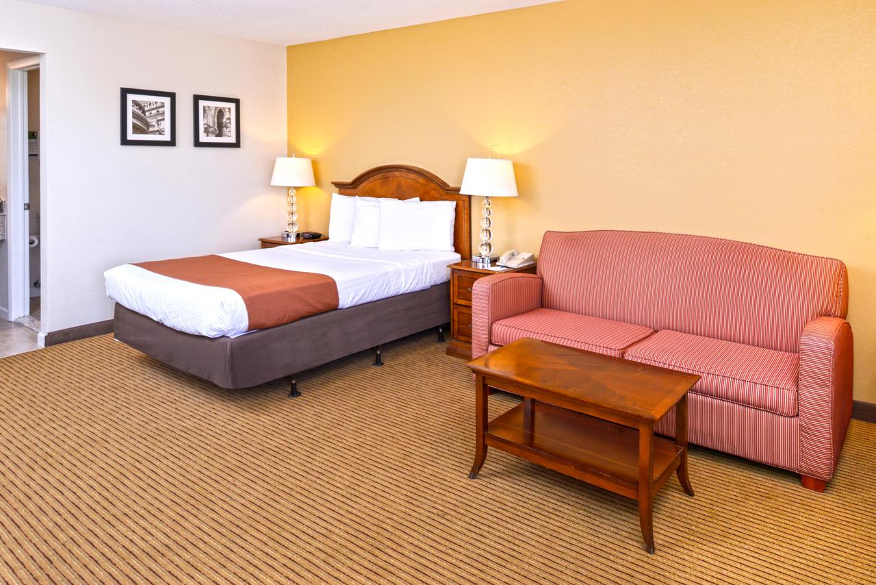 Americas Best Value Inn Plattsburgh - thumb 8