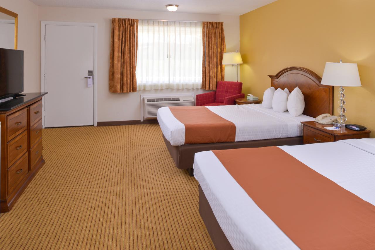 Americas Best Value Inn Plattsburgh - thumb 5