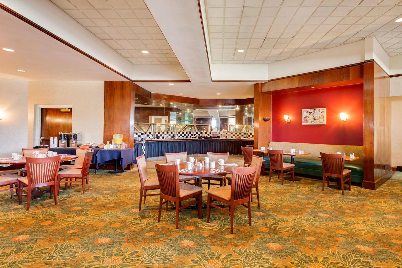 Ramada By Wyndham Fishkill - thumb 38