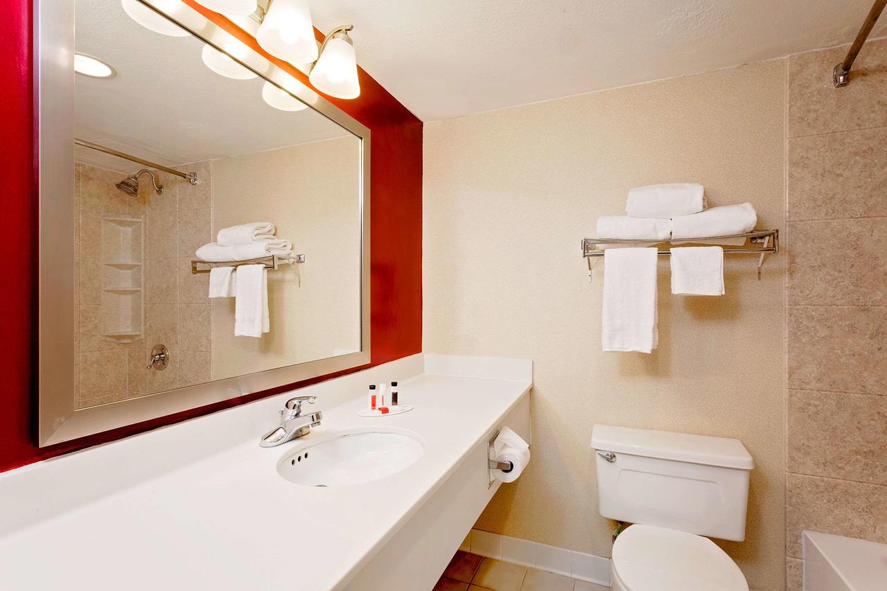 Ramada By Wyndham Fishkill - thumb 22