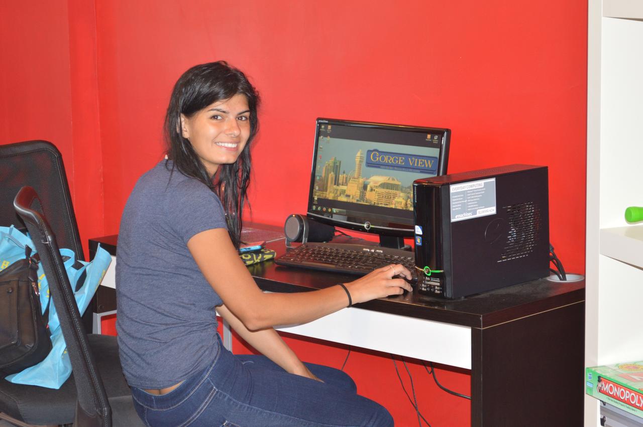 Gorge View - thumb 3