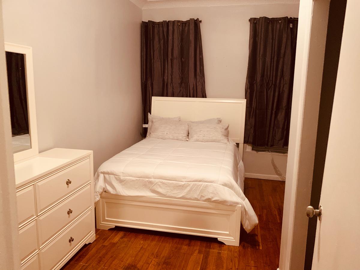2 BR CLASSY BROOKLYN APT-10 Mins From BARCLAYS CENTER! - thumb 6