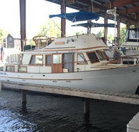 Admiralty Suite - Yacht Meghan J - USA Accommodation