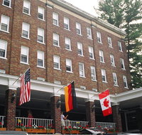 The Pines Inn - USA Accommodation