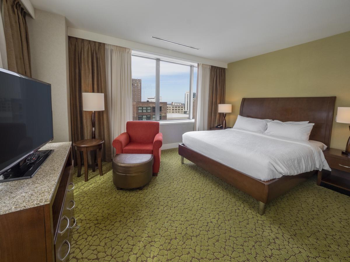 The Hilton Garden Inn Buffalo-Downtown - thumb 12