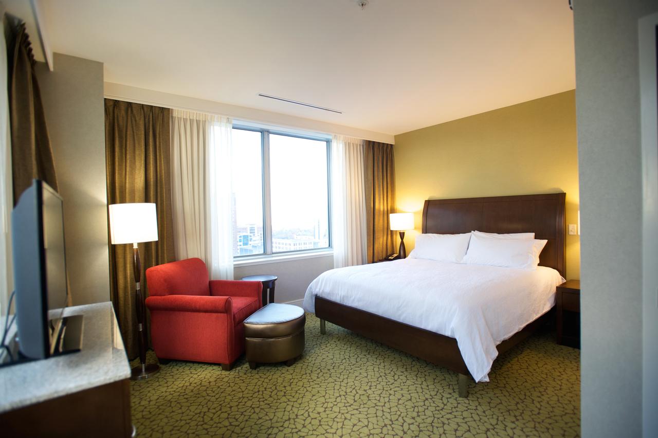 The Hilton Garden Inn Buffalo-Downtown - thumb 43
