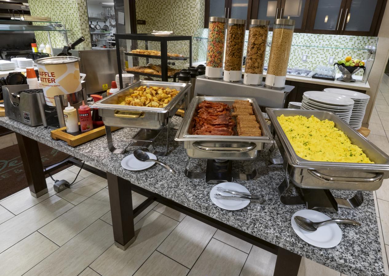 The Hilton Garden Inn Buffalo-Downtown - thumb 14
