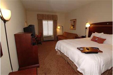 Hampton Inn Oneonta - thumb 23